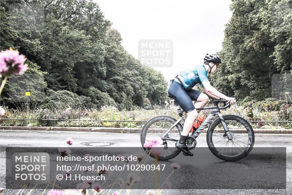 13.09.2026 - Stadtparktriathlon H.Heesch http://msf.ph/oto/10290947 13.09.2026 11:57:35 Radfahren 737, 743, 748, 787, 825, 923, 937, 962, 1060 meine-sportfotos.de