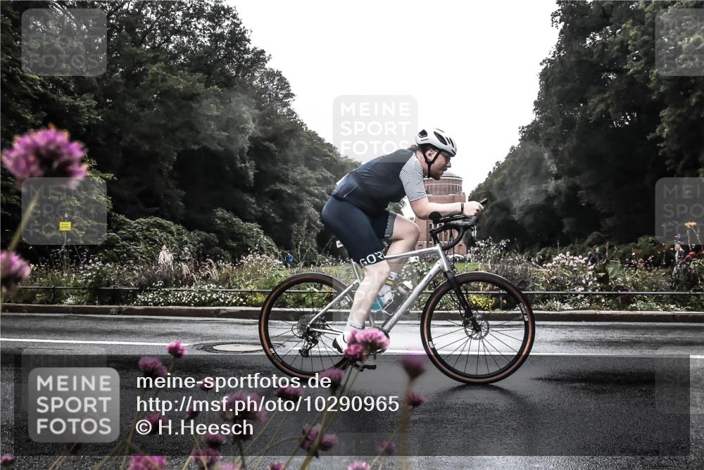 13.09.2026 - Stadtparktriathlon H.Heesch http://msf.ph/oto/10290965 13.09.2026 13:05:23 Radfahren 1202, 1256, 1258, 1402 meine-sportfotos.de