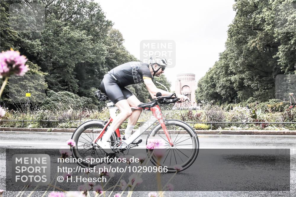 13.09.2026 - Stadtparktriathlon H.Heesch http://msf.ph/oto/10290966 13.09.2026 11:57:37 Radfahren 737, 743, 748, 757, 825, 923, 937, 962, 1060 meine-sportfotos.de