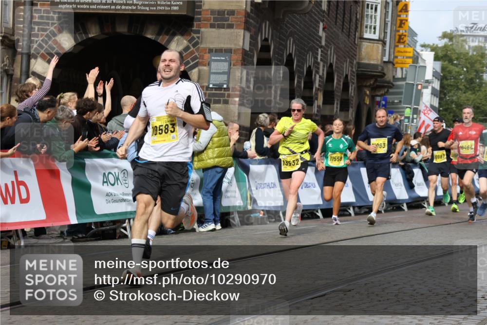 13.09.2026 - 21. swb-Marathon Bremen Strokosch-Dieckow http://msf.ph/oto/10290970 13.09.2026 10:45:49 Ziel 10318, 10352, 10398, 10536, 10541, 10583, 11088, 11209, 11232, 11478, 11749, 11835, 12054, 12290, 12355, 12475, 12534, 13628, 10436, 11956, 12033, 12069, 12556, 12557, 13529, 13612 meine-sportfotos.de