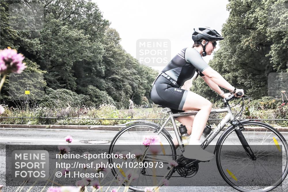 13.09.2026 - Stadtparktriathlon H.Heesch http://msf.ph/oto/10290973 13.09.2026 11:57:38 Radfahren 737, 757, 825, 923, 937, 962, 1060 meine-sportfotos.de