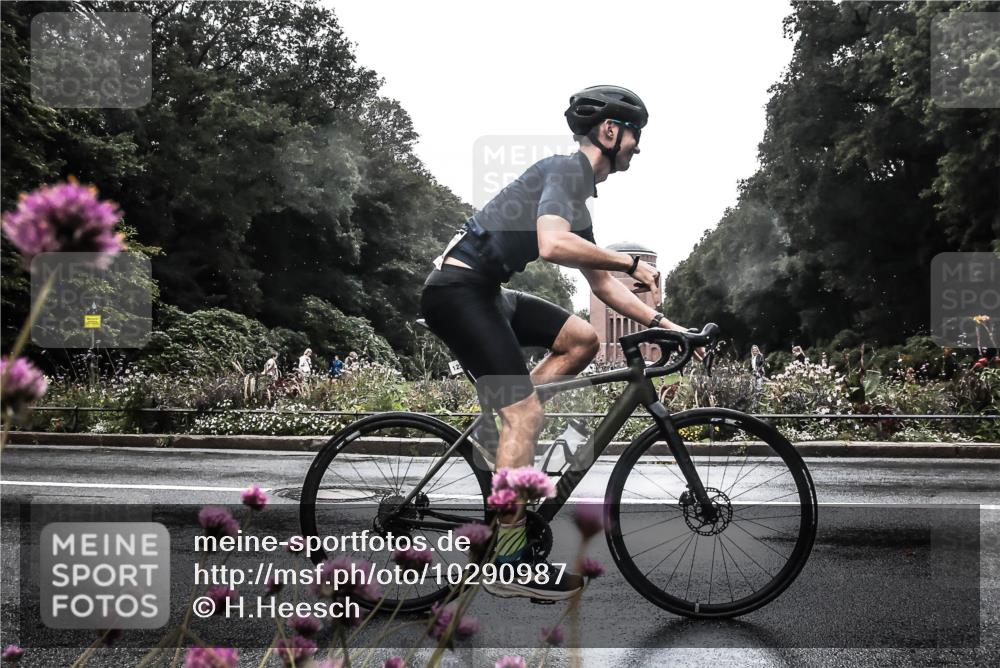 13.09.2026 - Stadtparktriathlon H.Heesch http://msf.ph/oto/10290987 13.09.2026 13:05:28 Radfahren 1202, 1231, 1256 meine-sportfotos.de