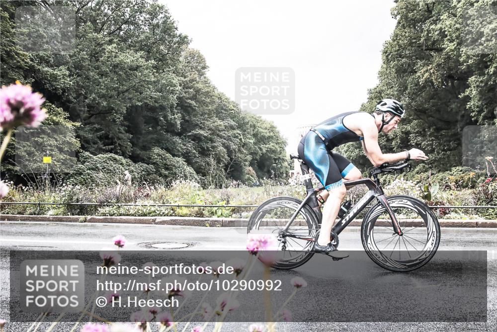 13.09.2026 - Stadtparktriathlon H.Heesch http://msf.ph/oto/10290992 13.09.2026 11:57:43 Radfahren 741, 757, 908, 964 meine-sportfotos.de