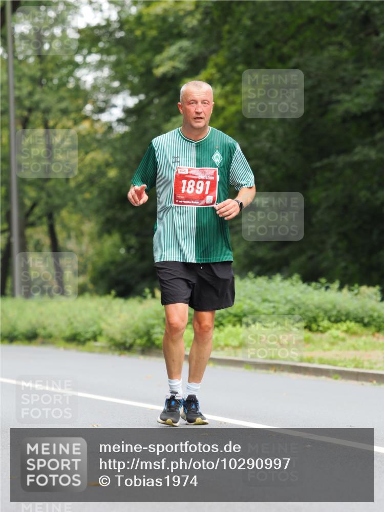 13.09.2026 - 21. swb-Marathon Bremen TobiasT http://msf.ph/oto/10290997 13.09.2026 12:33:18 Laufen 1891, 21 meine-sportfotos.de
