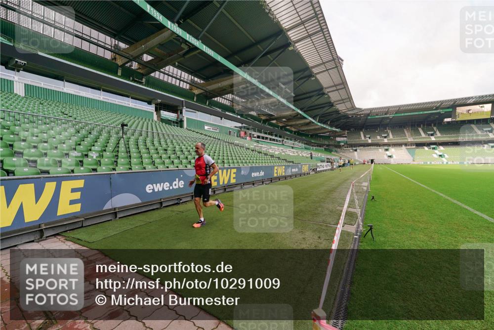 13.09.2026 - 21. swb-Marathon Bremen Michael Burmester http://msf.ph/oto/10291009 13.09.2026 10:22:14 Laufen im Stadion 10244, 10302, 10441, 10575, 10926, 10961, 11083, 11142, 11227, 11338, 11454, 11619, 11738, 11854, 11916, 11944, 12003, 12209, 12370, 12395, 12456, 12513, 12520, 12538, 13507, 13513, 13519, 13535, 13539, 13548, 13551, 13553, 13559, 13568, 13575, 13584, 13587, 13606, 13608, 13616, 13636, 13641, 10366, 10475, 11481, 11652, 12457, 12458, 13504, 13530, 13533, 13534, 13536, 13543, 13554, 13564 meine-sportfotos.de