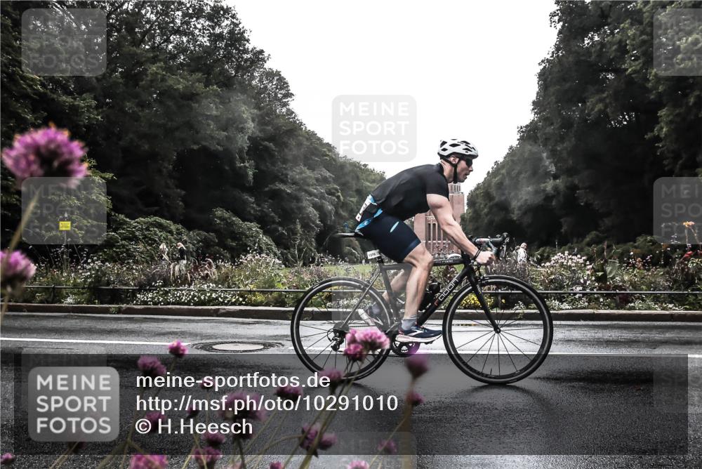 13.09.2026 - Stadtparktriathlon H.Heesch http://msf.ph/oto/10291010 13.09.2026 13:05:41 Radfahren 1198, 1265, 1276, 1377 meine-sportfotos.de