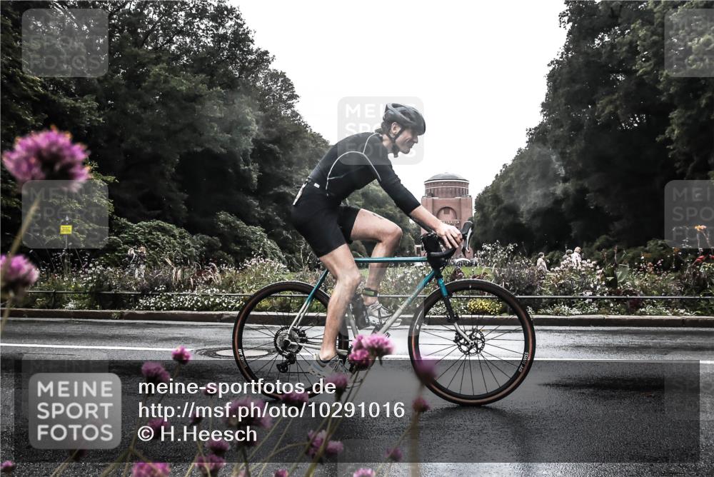 13.09.2026 - Stadtparktriathlon H.Heesch http://msf.ph/oto/10291016 13.09.2026 13:05:43 Radfahren 1198, 1265, 1276, 1420 meine-sportfotos.de