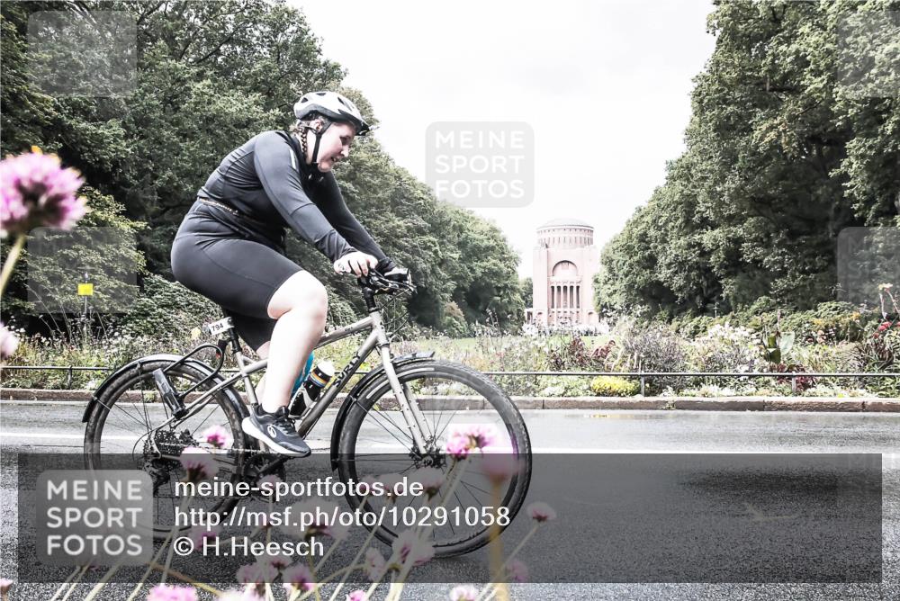 13.09.2026 - Stadtparktriathlon H.Heesch http://msf.ph/oto/10291058 13.09.2026 11:58:04 Radfahren 732, 761, 794 meine-sportfotos.de