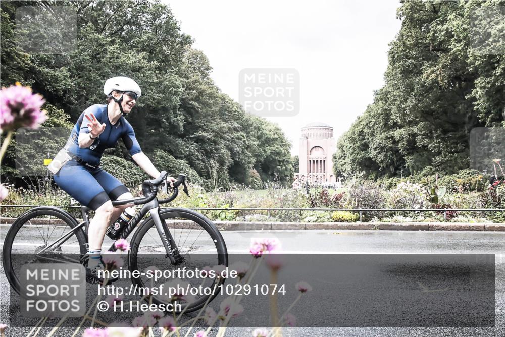 13.09.2026 - Stadtparktriathlon H.Heesch http://msf.ph/oto/10291074 13.09.2026 11:58:07 Radfahren 732, 794, 847, 1028 meine-sportfotos.de