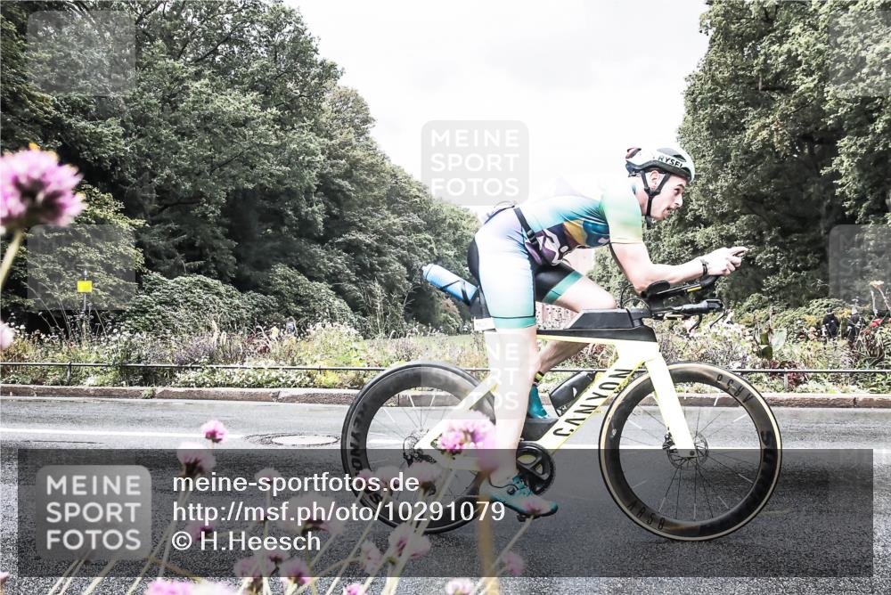 13.09.2026 - Stadtparktriathlon H.Heesch http://msf.ph/oto/10291079 13.09.2026 11:58:09 Radfahren 732, 847, 906, 1028 meine-sportfotos.de