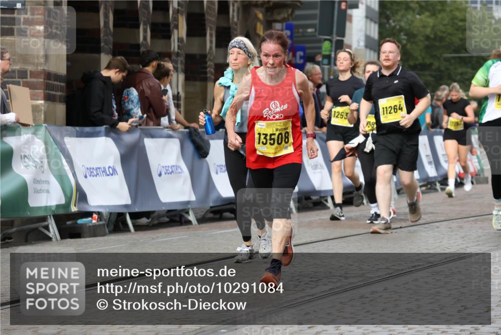 13.09.2026 - 21. swb-Marathon Bremen Strokosch-Dieckow http://msf.ph/oto/10291084 13.09.2026 11:16:20 Ziel 10474, 10665, 11217, 11549, 11613, 11768, 11940, 12046, 12306, 10242, 11274, 12057, 12102 meine-sportfotos.de
