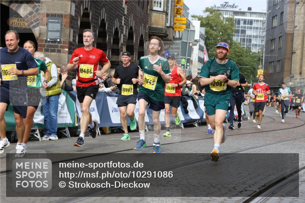 13.09.2026 - 21. swb-Marathon Bremen Strokosch-Dieckow http://msf.ph/oto/10291086 13.09.2026 10:45:51 Ziel 10318, 10352, 10536, 10541, 10583, 11063, 11088, 11209, 11232, 11478, 11749, 11835, 12290, 12355, 12475, 12534, 13532, 13628, 10436, 11956, 12556, 12557, 13529, 13612 meine-sportfotos.de