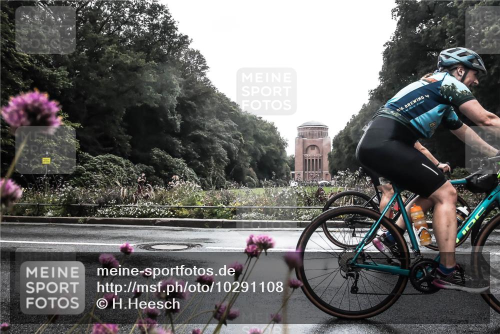 13.09.2026 - Stadtparktriathlon H.Heesch http://msf.ph/oto/10291108 13.09.2026 13:06:21 Radfahren 1083, 1129, 1210, 1343, 1385, 1401 meine-sportfotos.de