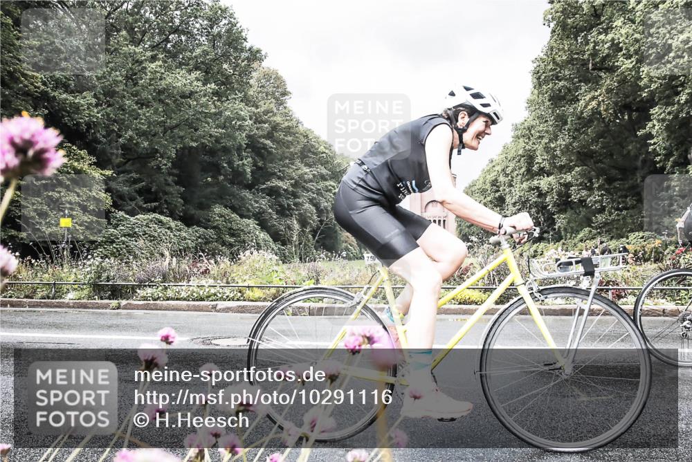 13.09.2026 - Stadtparktriathlon H.Heesch http://msf.ph/oto/10291116 13.09.2026 11:58:16 Radfahren 738, 750, 904, 918, 920, 922, 934, 963, 999 meine-sportfotos.de