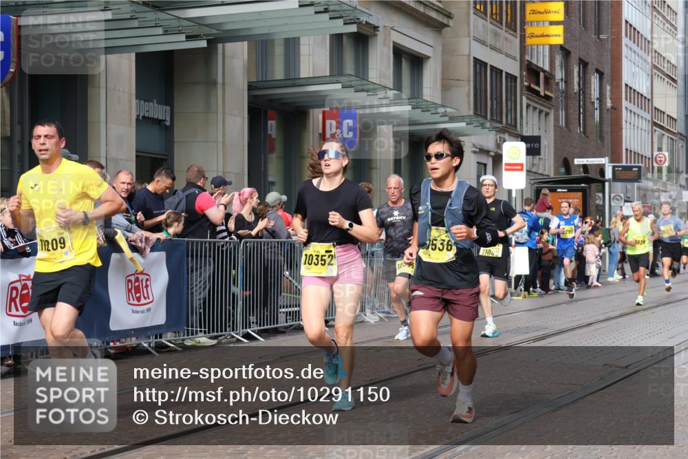 13.09.2026 - 21. swb-Marathon Bremen Strokosch-Dieckow http://msf.ph/oto/10291150 13.09.2026 10:45:26 Ziel 10436, 10464, 10541, 10583, 10987, 11015, 11063, 11209, 11279, 11559, 11749, 11762, 11845, 12033, 12069, 12087, 12290, 12355, 13532, 13595, 13628, 10143, 10214, 10318, 10352, 10398, 10536, 10866, 11020, 11088, 11209, 11232, 11396, 11478, 11695, 11749, 11835, 12054, 12475, 12534, 13591 meine-sportfotos.de