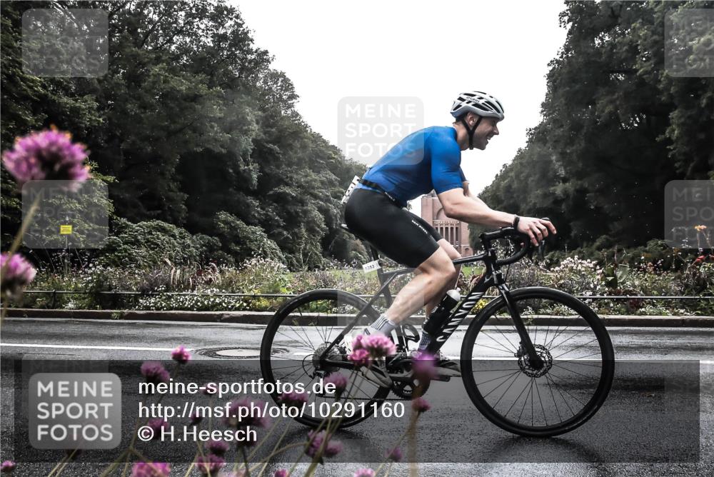 13.09.2026 - Stadtparktriathlon H.Heesch http://msf.ph/oto/10291160 13.09.2026 13:06:56 Radfahren 1270, 1277, 1281, 1353, 1406, 1421 meine-sportfotos.de