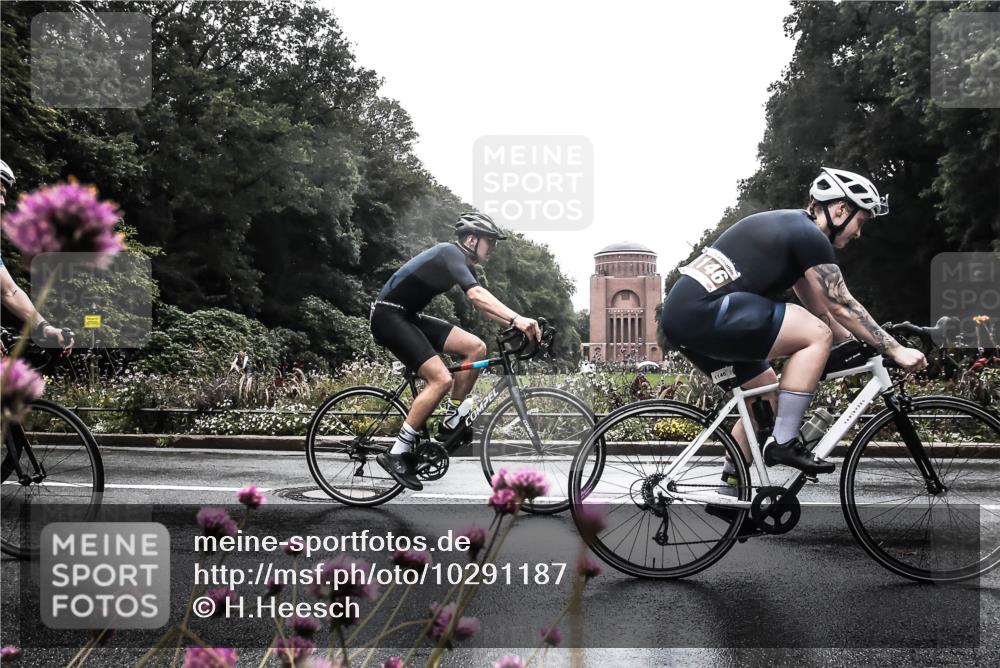13.09.2026 - Stadtparktriathlon H.Heesch http://msf.ph/oto/10291187 13.09.2026 13:07:10 Radfahren 1146, 1263, 1300, 1317, 1381, 1414 meine-sportfotos.de