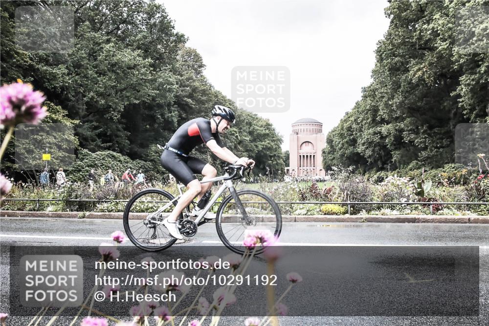13.09.2026 - Stadtparktriathlon H.Heesch http://msf.ph/oto/10291192 13.09.2026 11:58:34 Radfahren 802, 877, 951, 970, 1051 meine-sportfotos.de