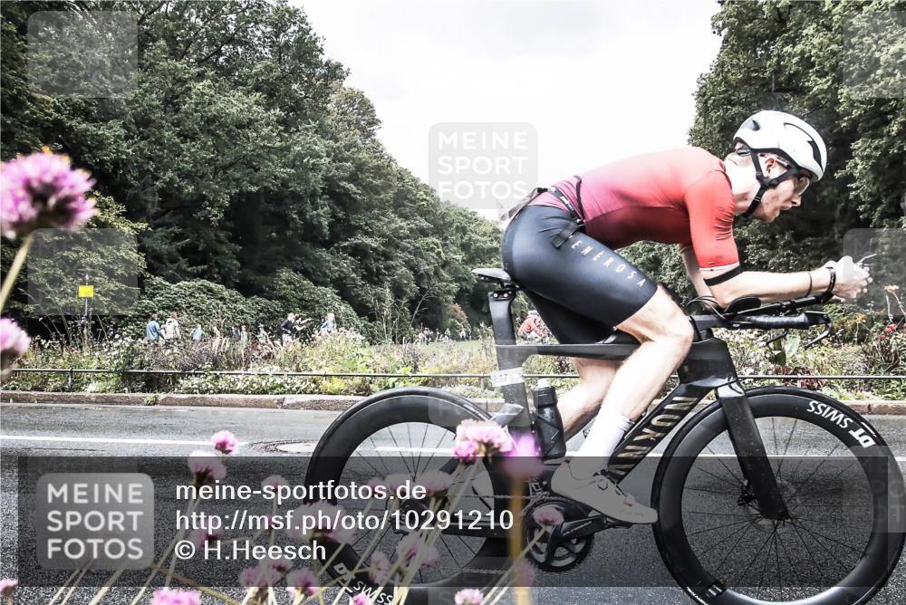 13.09.2026 - Stadtparktriathlon H.Heesch http://msf.ph/oto/10291210 13.09.2026 11:58:36 Radfahren 802, 877, 888, 951, 1051 meine-sportfotos.de