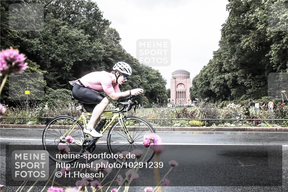 13.09.2026 - Stadtparktriathlon H.Heesch http://msf.ph/oto/10291239 13.09.2026 11:58:50 Radfahren 886, 980 meine-sportfotos.de
