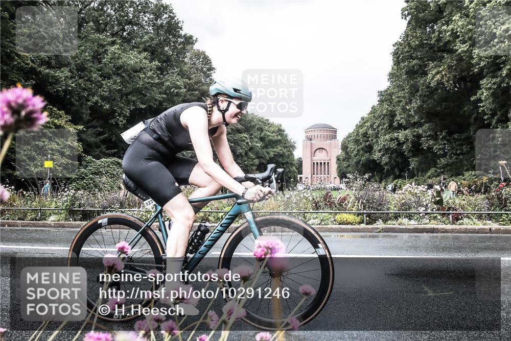 13.09.2026 - Stadtparktriathlon H.Heesch http://msf.ph/oto/10291246 13.09.2026 11:58:55 Radfahren 823 meine-sportfotos.de