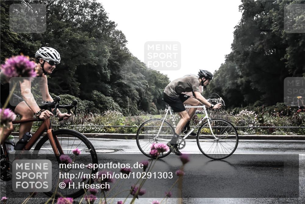 13.09.2026 - Stadtparktriathlon H.Heesch http://msf.ph/oto/10291303 13.09.2026 13:07:46 Radfahren 1194, 1249, 1264, 1292, 1310, 1423, 1428 meine-sportfotos.de