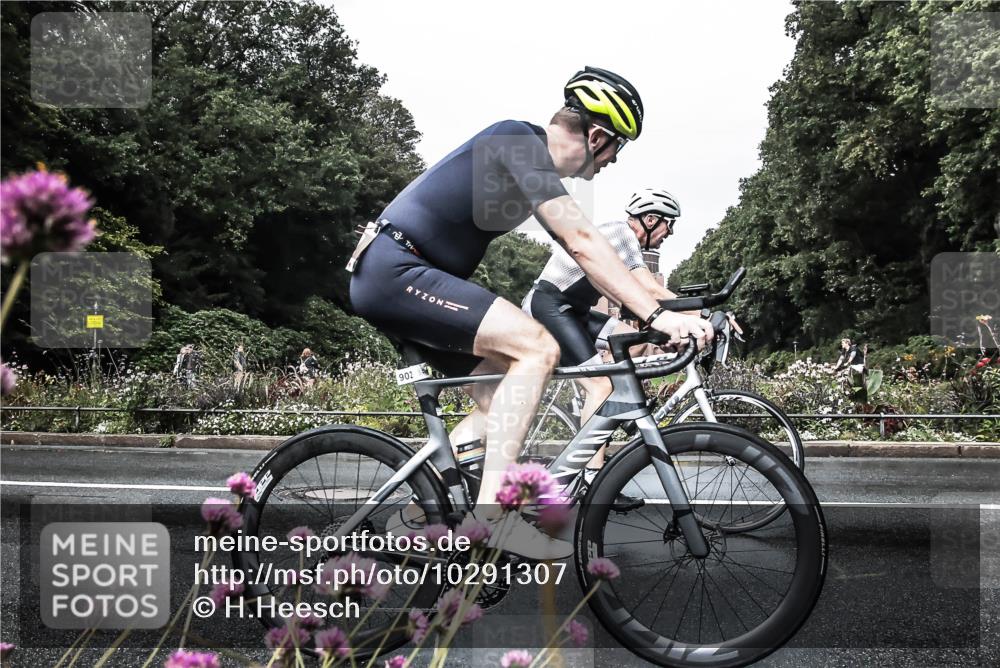 13.09.2026 - Stadtparktriathlon H.Heesch http://msf.ph/oto/10291307 13.09.2026 11:59:33 Radfahren 902, 957, 971, 1035, 1066 meine-sportfotos.de