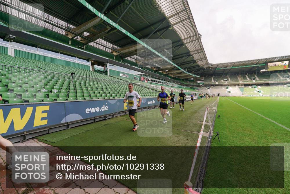 13.09.2026 - 21. swb-Marathon Bremen Michael Burmester http://msf.ph/oto/10291338 13.09.2026 10:24:41 Laufen im Stadion 10143, 10235, 10312, 10328, 10336, 10337, 10341, 10358, 10456, 10520, 10592, 10593, 10618, 10632, 10775, 10782, 10816, 10861, 10972, 10988, 11042, 11108, 11143, 11201, 11265, 11373, 11375, 11426, 11442, 11468, 11527, 11607, 11615, 11628, 11630, 11632, 11704, 11713, 11758, 11779, 11826, 11895, 11903, 11948, 12053, 12144, 12246, 12281, 12339, 12404, 12406, 12442, 12468, 12469, 12477, 12525, 13520, 13563, 13566, 13580, 13585, 13586, 10261 meine-sportfotos.de
