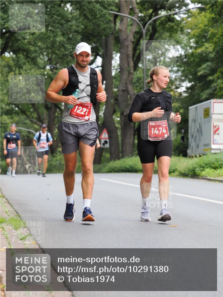 13.09.2026 - 21. swb-Marathon Bremen TobiasT http://msf.ph/oto/10291380 13.09.2026 12:34:38 Laufen 1221, 1474, 21 meine-sportfotos.de