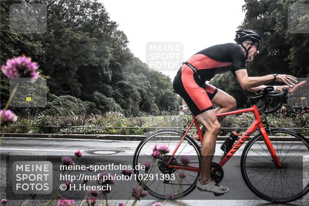13.09.2026 - Stadtparktriathlon H.Heesch http://msf.ph/oto/10291393 13.09.2026 13:08:18 Radfahren 1228, 1285, 1330 meine-sportfotos.de