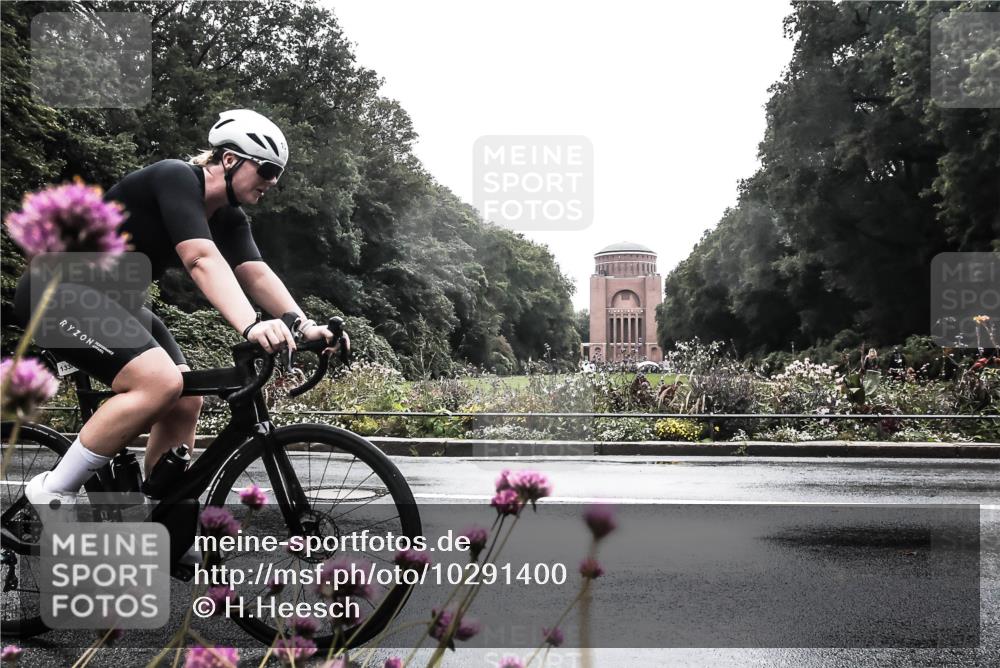 13.09.2026 - Stadtparktriathlon H.Heesch http://msf.ph/oto/10291400 13.09.2026 13:08:22 Radfahren 1330, 1412 meine-sportfotos.de