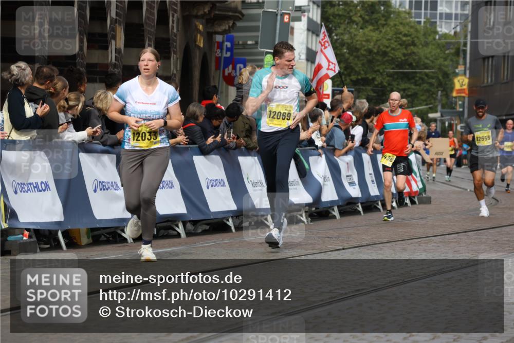 13.09.2026 - 21. swb-Marathon Bremen Strokosch-Dieckow http://msf.ph/oto/10291412 13.09.2026 10:45:58 Ziel 10352, 10464, 10536, 10541, 10583, 10987, 11015, 11063, 11088, 11209, 11232, 11279, 11559, 11749, 11762, 11845, 12087, 12290, 12355, 13532, 13595, 13628, 10447, 10992, 11925, 11956, 13529, 13609, 13612, 13640 meine-sportfotos.de
