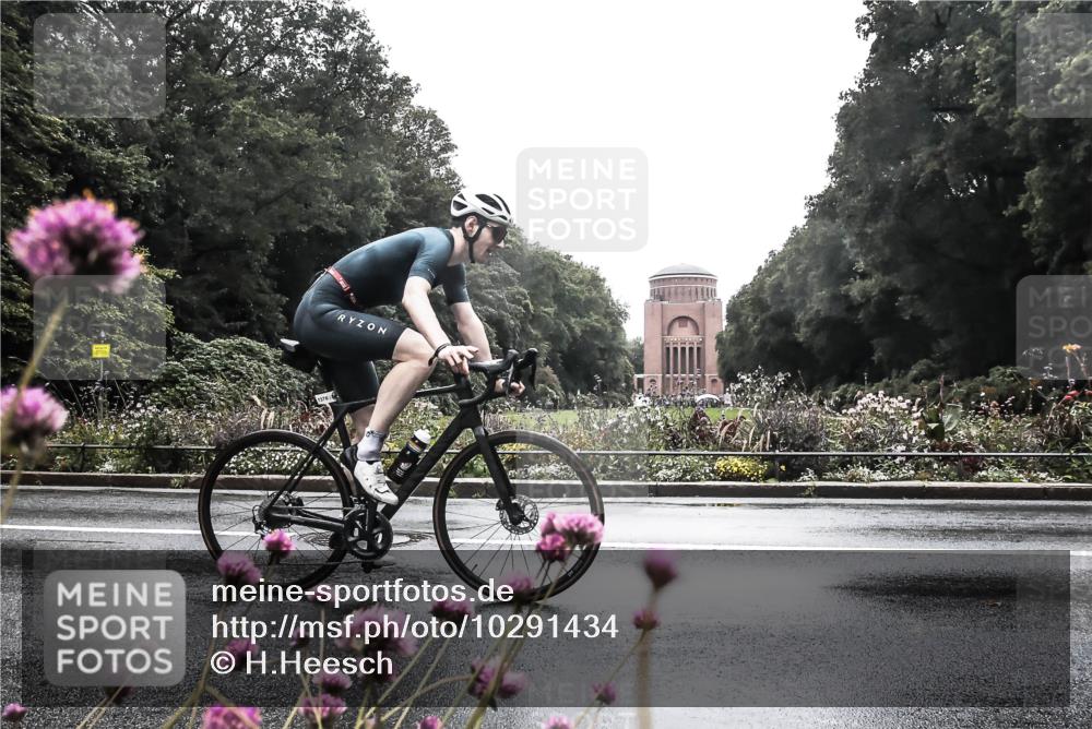 13.09.2026 - Stadtparktriathlon H.Heesch http://msf.ph/oto/10291434 13.09.2026 13:08:36 Radfahren 1212, 1237, 1239, 1294, 1351, 1376 meine-sportfotos.de