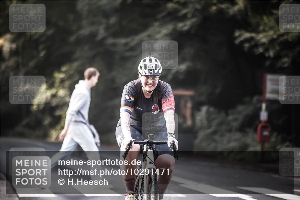 13.09.2026 - Stadtparktriathlon H.Heesch http://msf.ph/oto/10291471 13.09.2026 11:25:24 Radfahren 759, 794, 803 meine-sportfotos.de