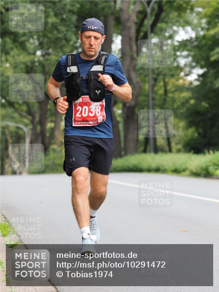13.09.2026 - 21. swb-Marathon Bremen TobiasT http://msf.ph/oto/10291472 13.09.2026 12:34:54 Laufen 1, 2038, 21, 26 meine-sportfotos.de