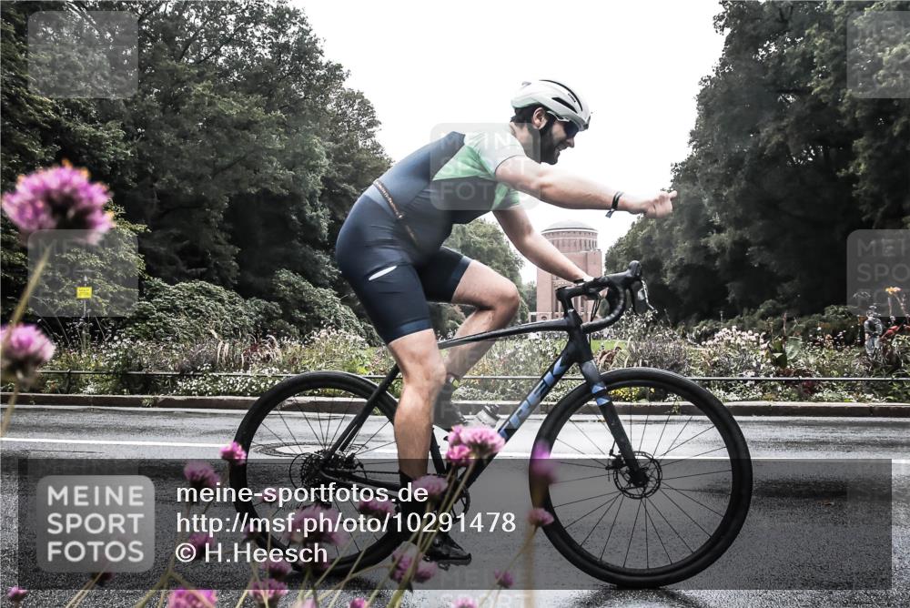 13.09.2026 - Stadtparktriathlon H.Heesch http://msf.ph/oto/10291478 13.09.2026 13:08:40 Radfahren 1212, 1214, 1237, 1239, 1294 meine-sportfotos.de
