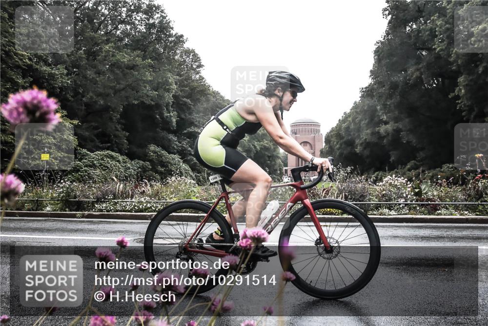 13.09.2026 - Stadtparktriathlon H.Heesch http://msf.ph/oto/10291514 13.09.2026 13:08:51 Radfahren 1162, 1298, 1370 meine-sportfotos.de