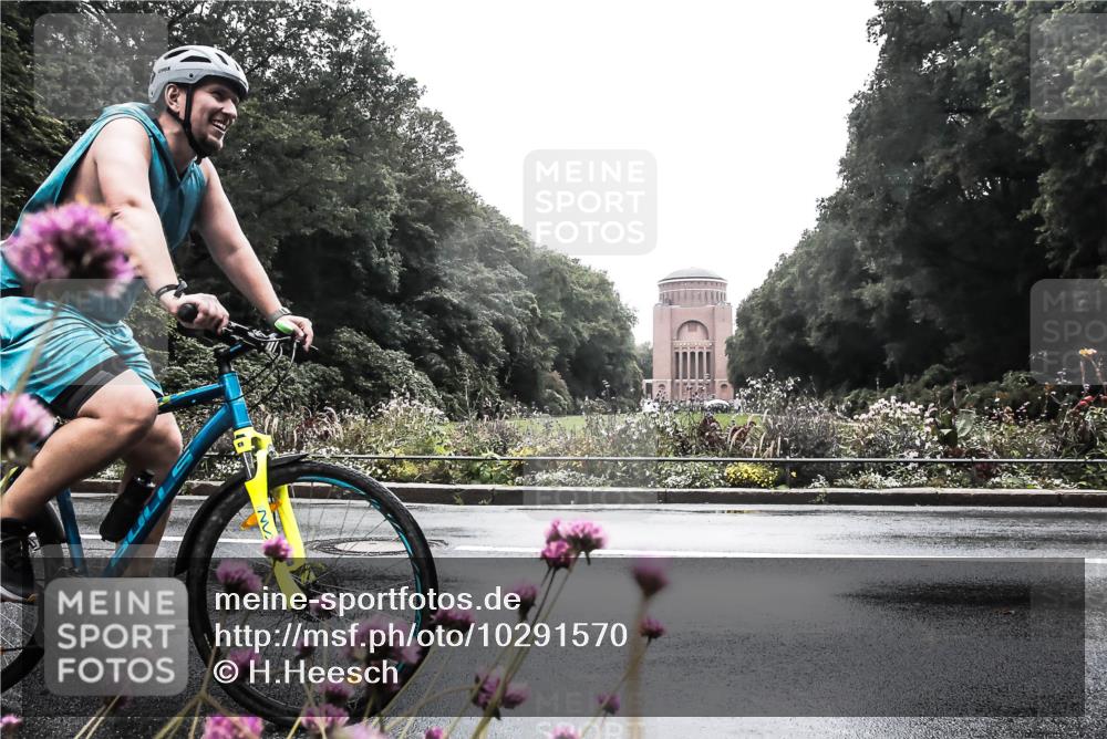 13.09.2026 - Stadtparktriathlon H.Heesch http://msf.ph/oto/10291570 13.09.2026 13:09:12 Radfahren 1290, 1350 meine-sportfotos.de