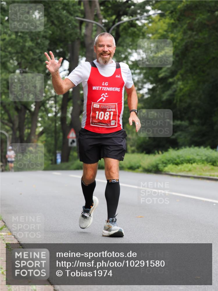 13.09.2026 - 21. swb-Marathon Bremen TobiasT http://msf.ph/oto/10291580 13.09.2026 12:35:39 Laufen 1081, 21 meine-sportfotos.de