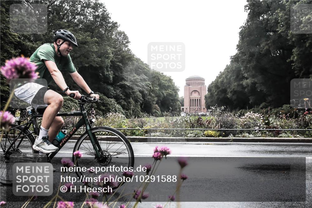 13.09.2026 - Stadtparktriathlon H.Heesch http://msf.ph/oto/10291588 13.09.2026 13:09:22 Radfahren 1217, 1254, 1288, 1362 meine-sportfotos.de