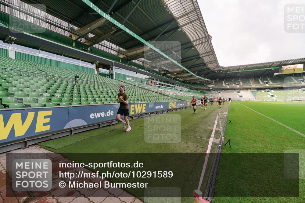 13.09.2026 - 21. swb-Marathon Bremen Michael Burmester http://msf.ph/oto/10291589 13.09.2026 10:26:01 Laufen im Stadion 10143, 10210, 10214, 10228, 10312, 10318, 10328, 10336, 10337, 10342, 10346, 10352, 10358, 10398, 10436, 10445, 10447, 10454, 10456, 10464, 10536, 10541, 10583, 10593, 10632, 10735, 10742, 10775, 10806, 10807, 10816, 10861, 10866, 10987, 10988, 11015, 11019, 11020, 11088, 11108, 11130, 11135, 11155, 11187, 11199, 11209, 11232, 11265, 11279, 11312, 11375, 11442, 11447, 11468, 11527, 11607, 11614, 11615, 11630, 11632, 11704, 11758, 11948, 12281, 12406 meine-sportfotos.de