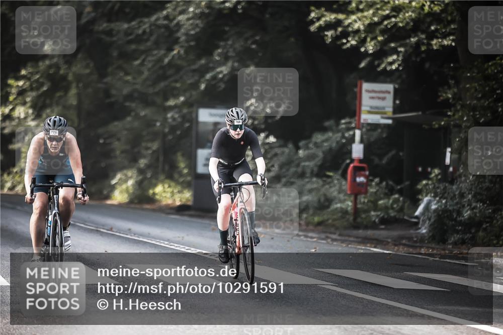 13.09.2026 - Stadtparktriathlon H.Heesch http://msf.ph/oto/10291591 13.09.2026 11:25:35 Radfahren 593, 625, 683, 766, 771, 818 meine-sportfotos.de