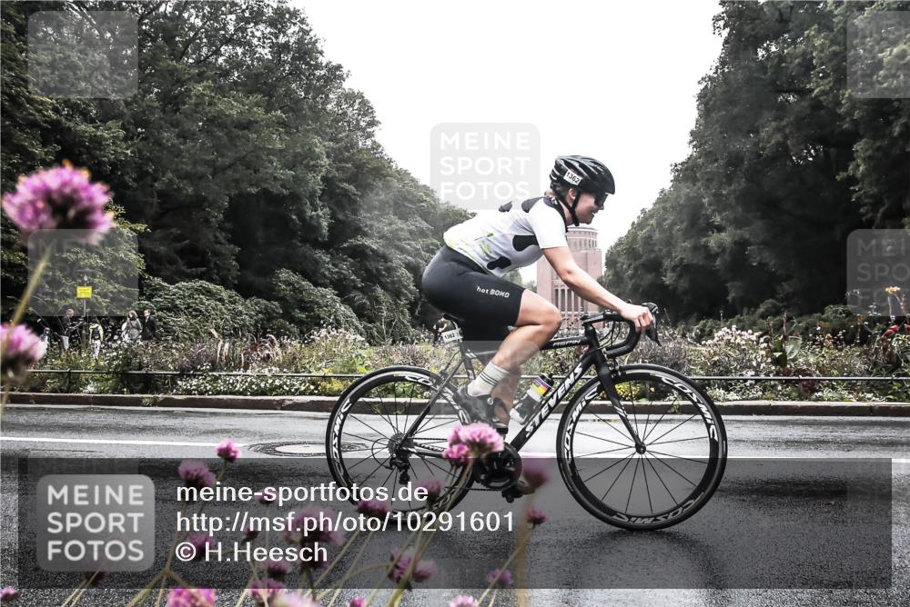 13.09.2026 - Stadtparktriathlon H.Heesch http://msf.ph/oto/10291601 13.09.2026 13:09:26 Radfahren 1217, 1254, 1362 meine-sportfotos.de