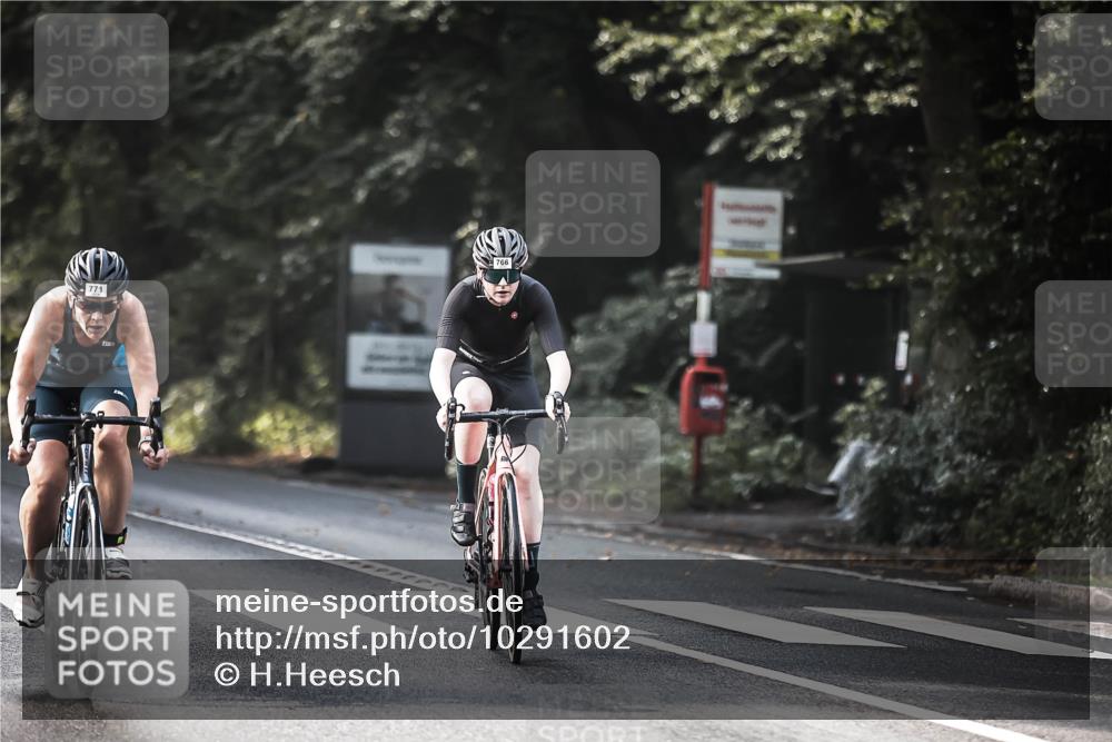 13.09.2026 - Stadtparktriathlon H.Heesch http://msf.ph/oto/10291602 13.09.2026 11:25:35 Radfahren 593, 625, 683, 766, 771, 818 meine-sportfotos.de