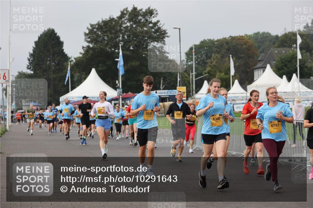 13.09.2026 - Kiel Lauf Andreas Tolksdorf http://msf.ph/oto/10291643 13.09.2026 09:25:26 Kiellinie 6, 3130, 5530, 2608, 38, 8300, 243, 39, 6797 meine-sportfotos.de