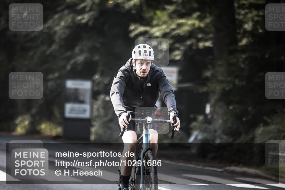 13.09.2026 - Stadtparktriathlon H.Heesch http://msf.ph/oto/10291686 13.09.2026 11:25:39 Radfahren 593, 603, 625, 683, 766, 771, 801 meine-sportfotos.de