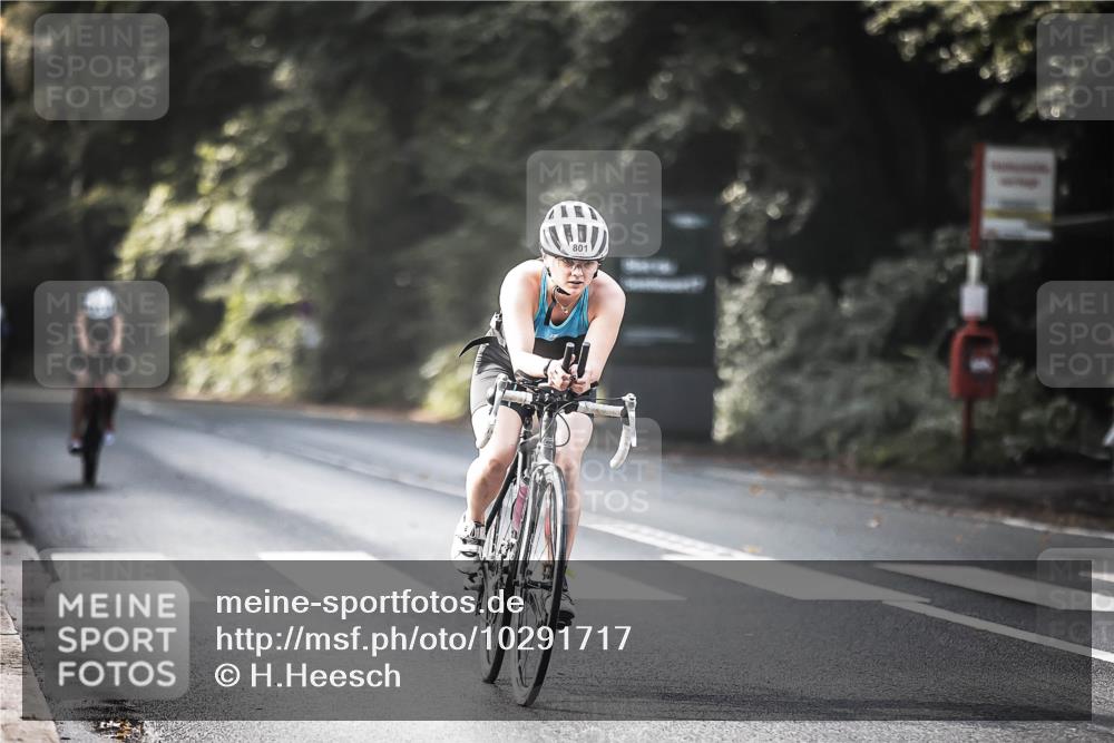 13.09.2026 - Stadtparktriathlon H.Heesch http://msf.ph/oto/10291717 13.09.2026 11:25:44 Radfahren 593, 603, 625, 801, 810 meine-sportfotos.de