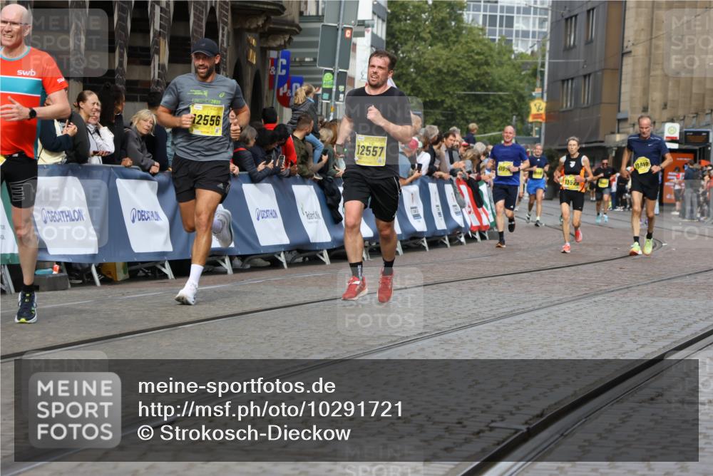 13.09.2026 - 21. swb-Marathon Bremen Strokosch-Dieckow http://msf.ph/oto/10291721 13.09.2026 10:46:04 Ziel 10464, 10541, 10583, 10987, 11015, 11063, 11279, 11559, 11762, 11845, 12033, 12069, 12087, 12290, 13532, 13595, 13628, 10447, 10992, 11706, 11925, 11926, 13609, 13640 meine-sportfotos.de