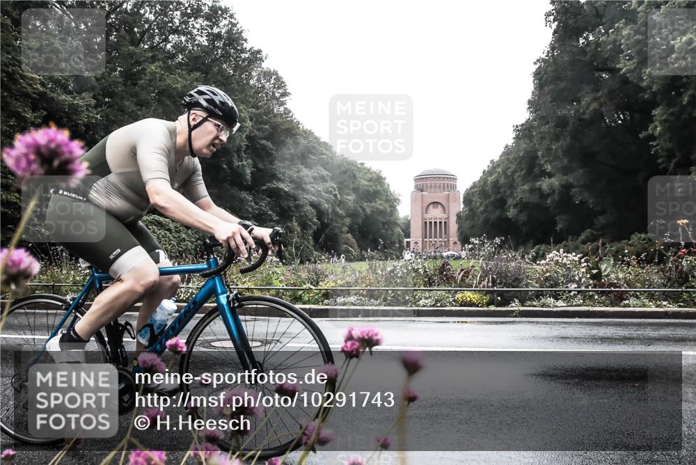 13.09.2026 - Stadtparktriathlon H.Heesch http://msf.ph/oto/10291743 13.09.2026 13:10:20 Radfahren 1229, 1255, 1262, 1375, 1405 meine-sportfotos.de