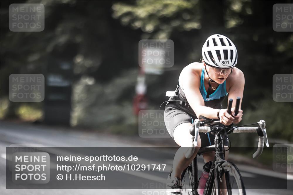 13.09.2026 - Stadtparktriathlon H.Heesch http://msf.ph/oto/10291747 13.09.2026 11:25:45 Radfahren 593, 603, 801, 810, 814 meine-sportfotos.de